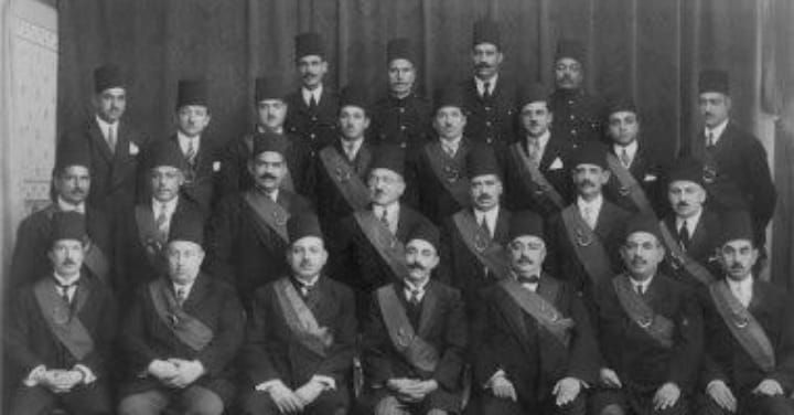 وشاح القضاة (4) وشاح القضاة (4)