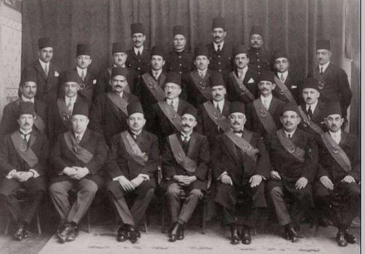 وشاح القضاة (1) وشاح القضاة (1)