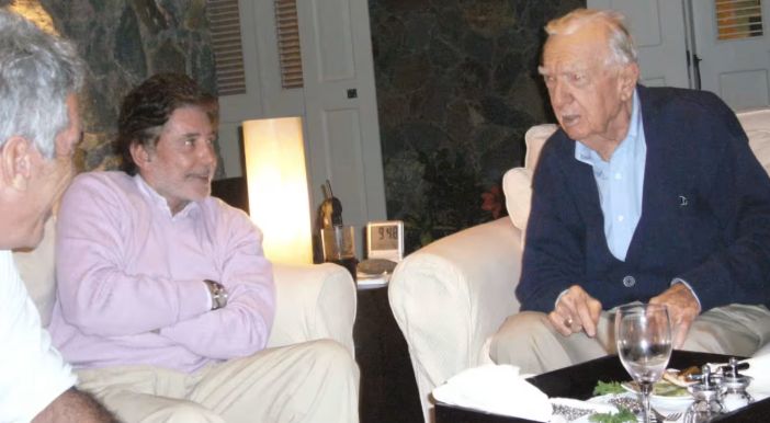 لوالتر كرونكايت مع جيفري إبستين