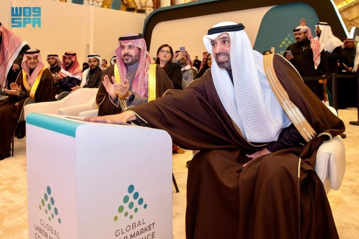 وزير الموارد البشرية يدشن مبادرة الإرشاد المهني الشامل