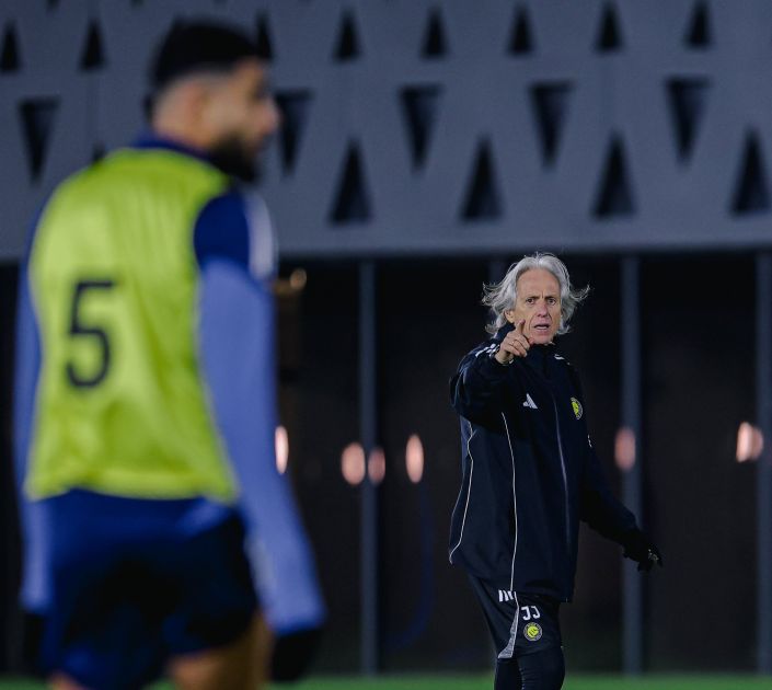 الانضباط تحقق بشكوى الهلال ضد جيزوس