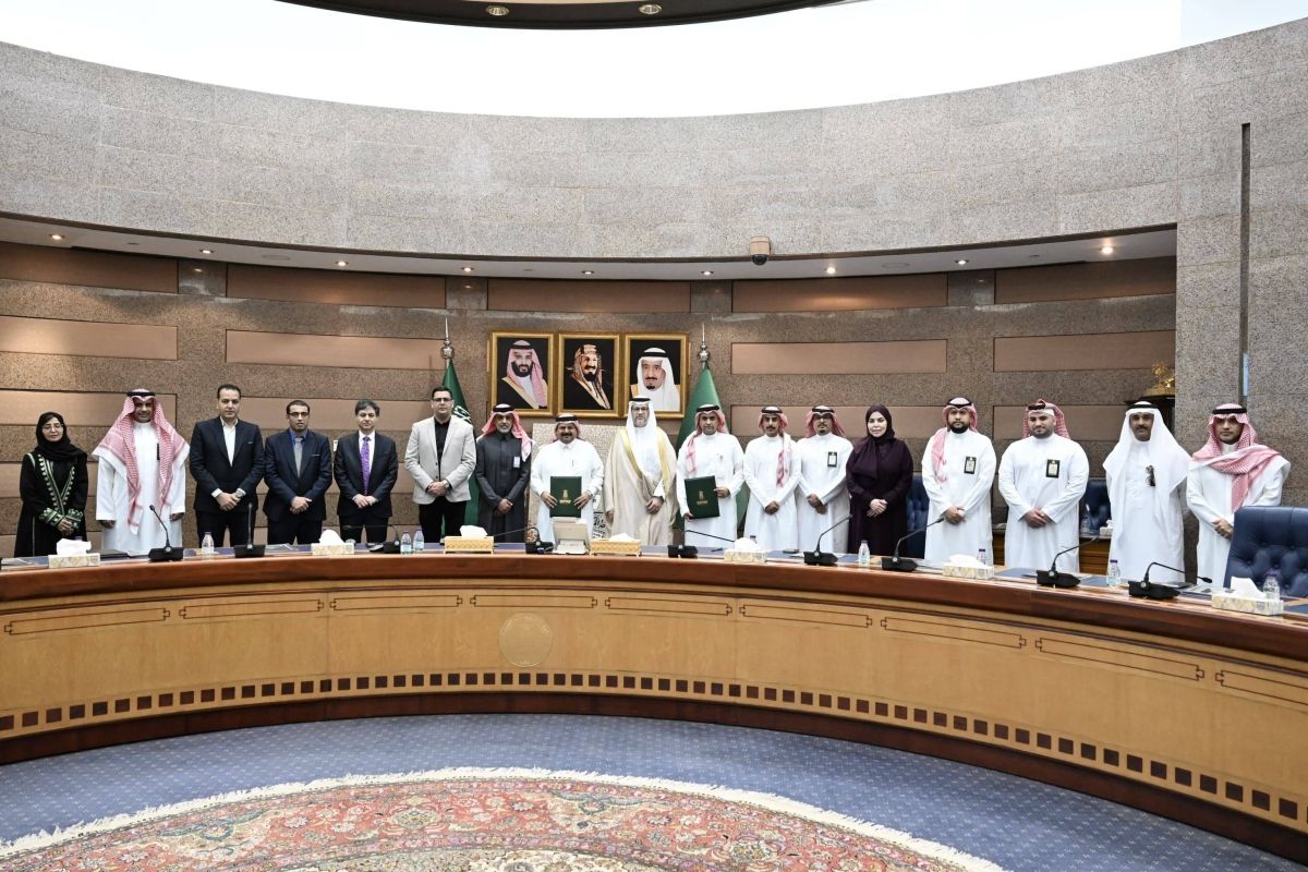 جامعة الملك عبدالعزيز والأكاديمية الوطنية البحرية يوقعان مذكرة تفاهم لتطوير التعليم والتدريب البحري