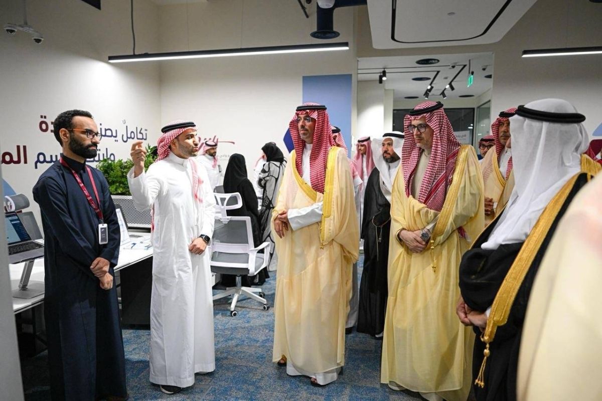 Governor of Jeddah Inaugurates Wadi Jeddah Innovation and Business District at King Abdulaziz University