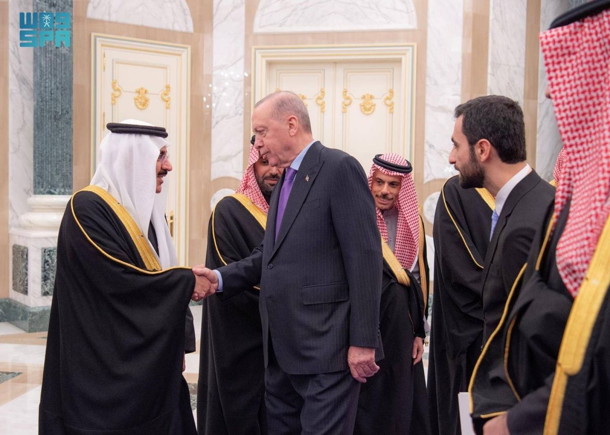ولي العهد يستقبل الرئيس التركي ويعقدان جلسة مباحثات رسمية