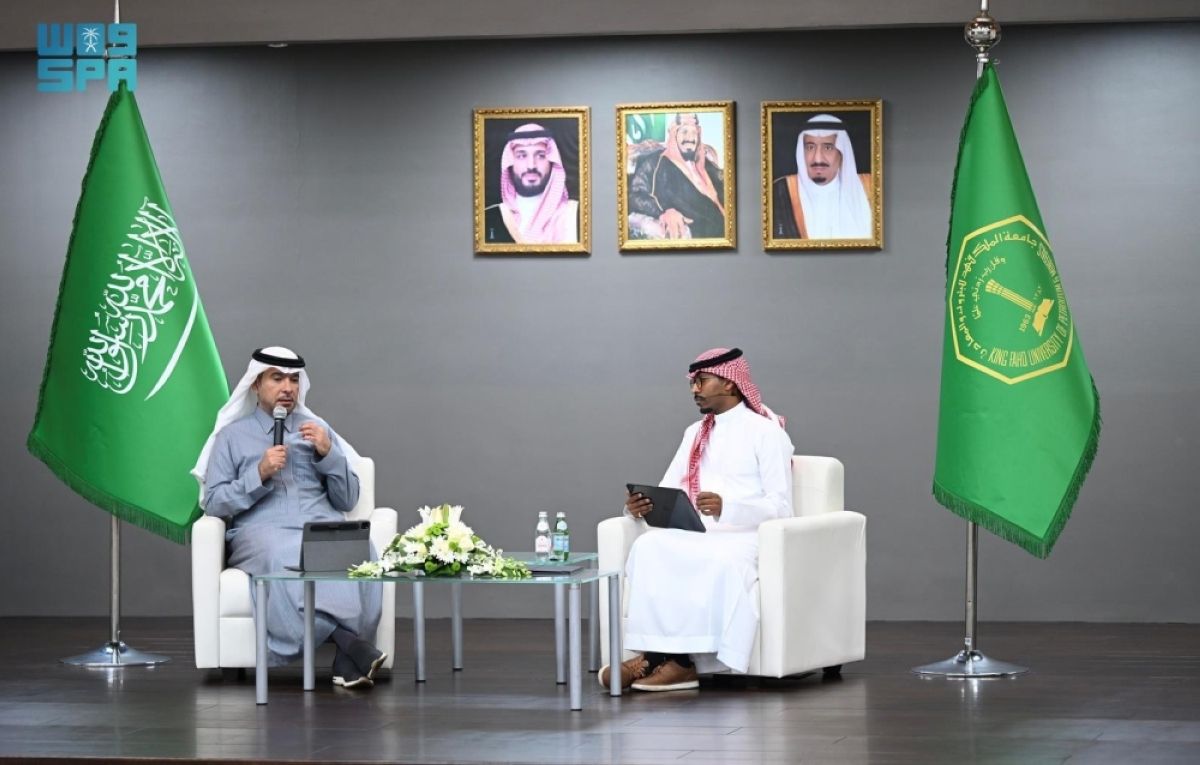 وزير الإسكان: الذكاء الاصطناعي والشباب ركيزتان لبناء مدن المستقبل الذكية والمستدامة
