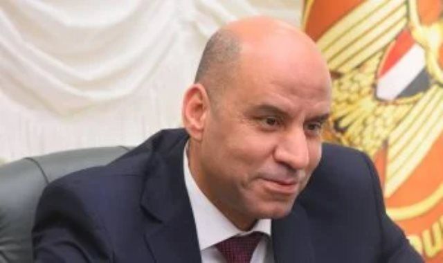انتصار جديد للمرأة.. وزير العمل يصدر قرارا يلزم المؤسسات بتوفير حضانات للأطفال