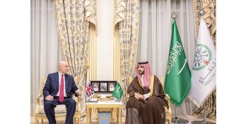 وزيرا الدفاع السعودي والبريطاني يبحثان في الرياض تطورات الأوضاع الإقليمية