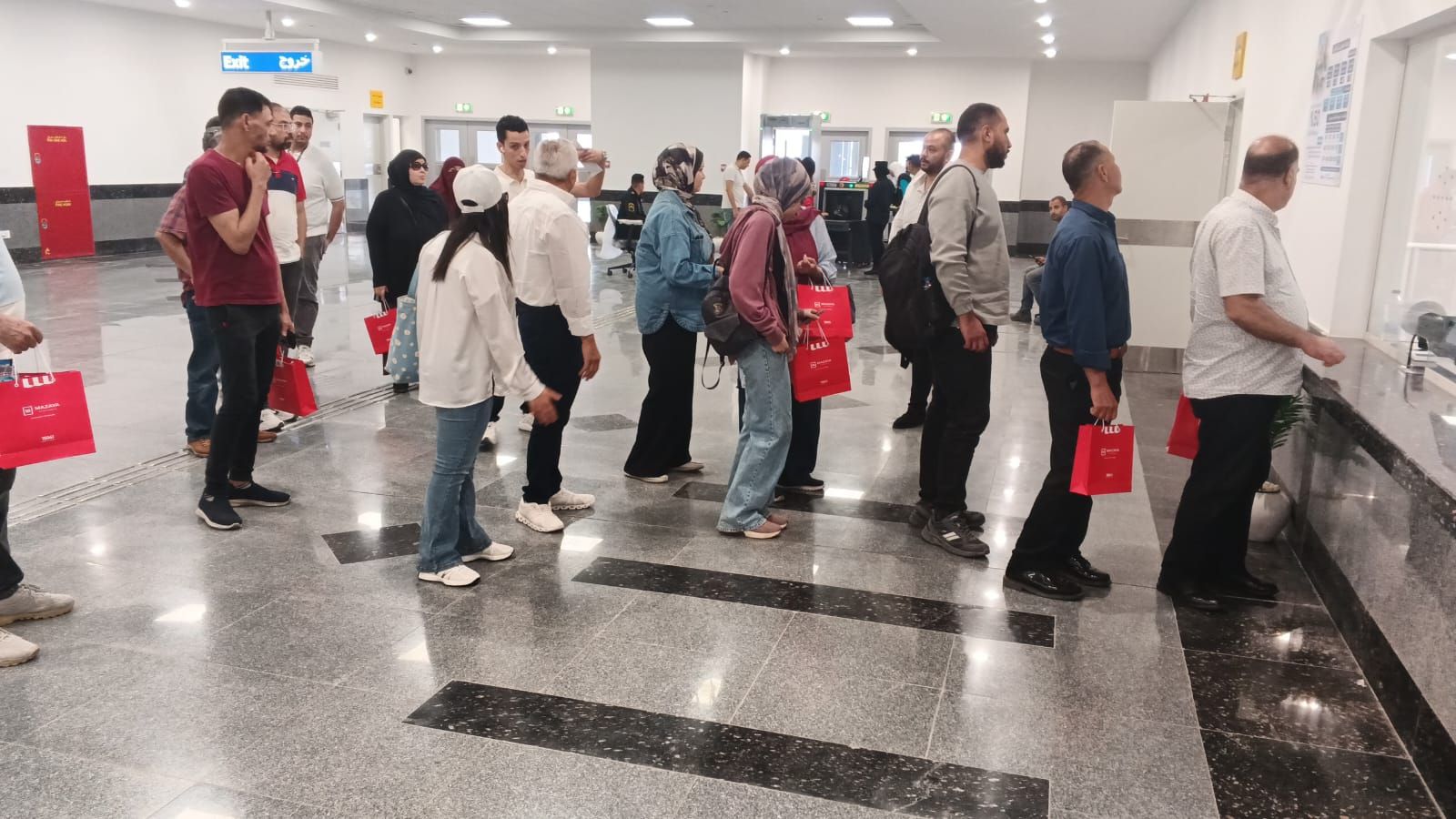 طوابير على التذاكر