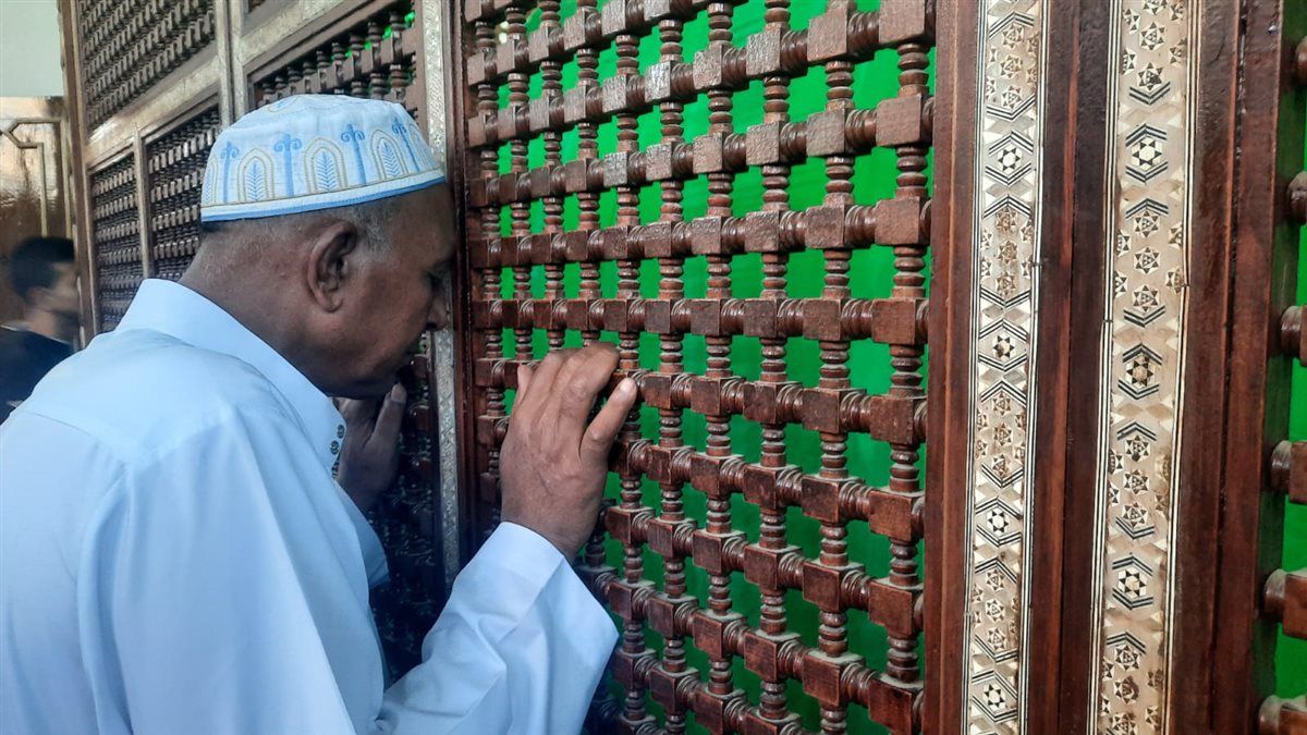 ضريح سيدى أبو النور الرفاعي الجعفري بالإسماعيلية، فيتو