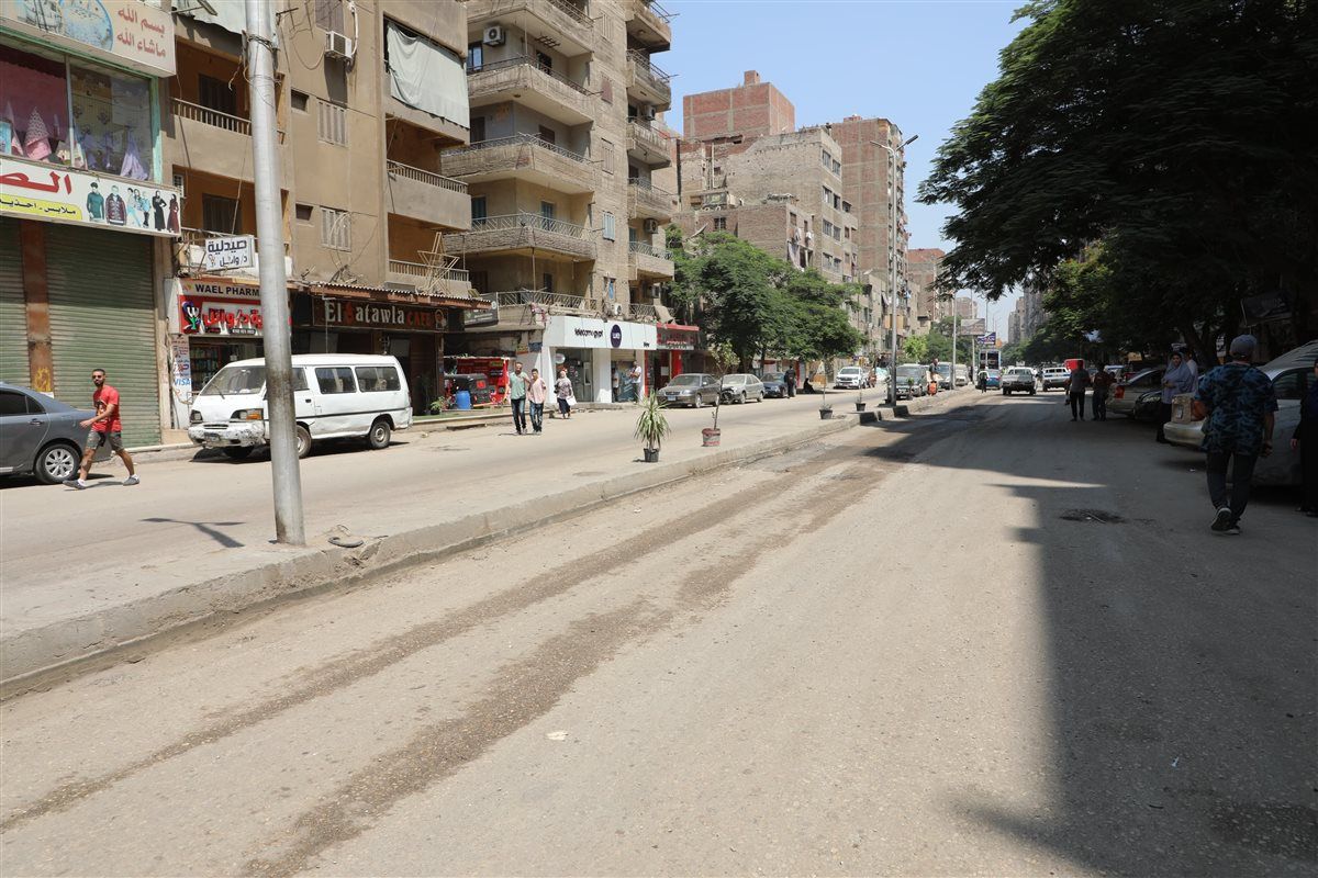 في جولة مفاجئة، محافظ القاهرة يقرر سحب اللوحات المعدنية للميكروباصات المخالفة 