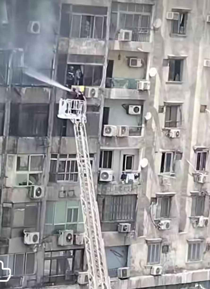 حريق شقة سكنية بشارع العشرين بفيصل