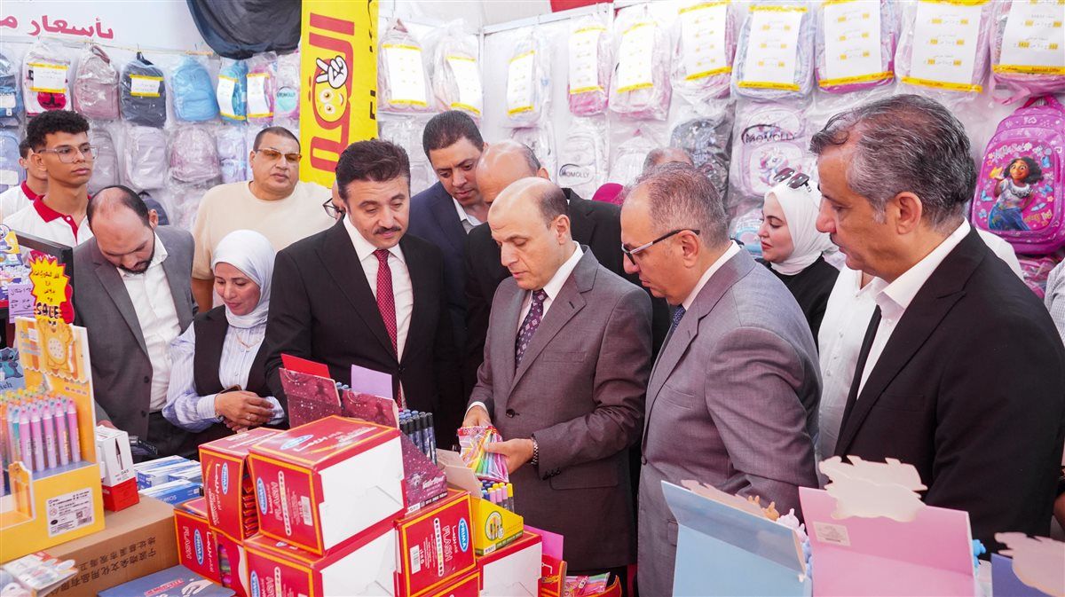 محافظ الغربية يفتتح معرض