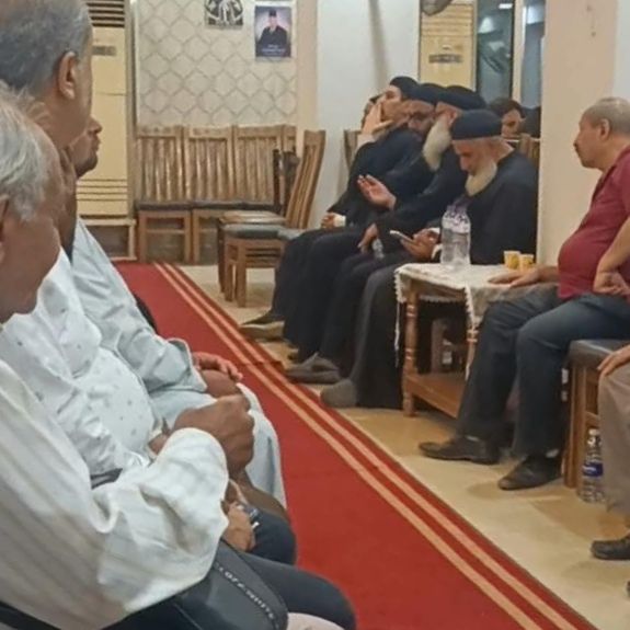 أسرة ضحية عقار المنيا تتلقى العزاء وسط حالة من الحزن