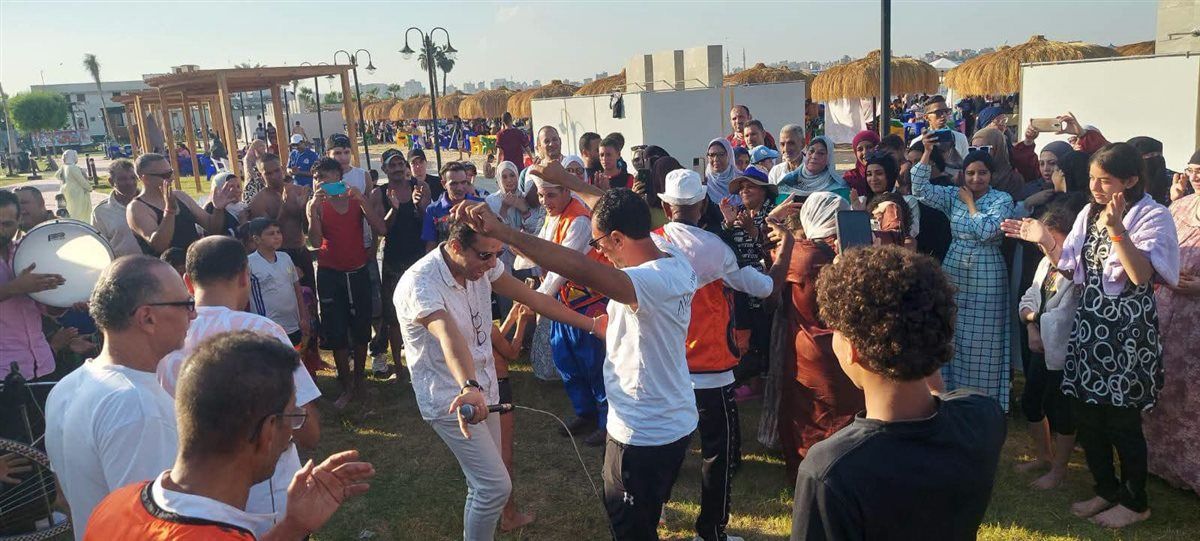 جانب من فاعليات شارع الفن بشاطئ الفيروز بالإسماعيلية، فيتو