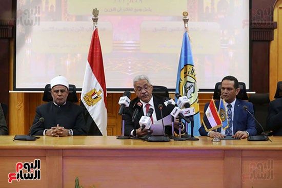 رئيس جامعة الازهر يعلن تنسيق جامعة الازهر (1)