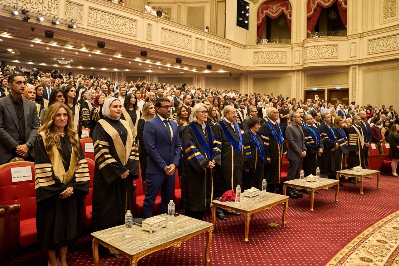 إسلسكا تحتفل بخريجي دفعات جديدة من البكالوريوس والماجستير والدكتوراه وتؤكد مواصلة إعداد أجيال المستقبل (7) إسلسكا تحتفل بخريجي دفعات جديدة من البكالوريوس والماجستير والدكتوراه وتؤكد مواصلة إعداد أجيال المستقبل (7)