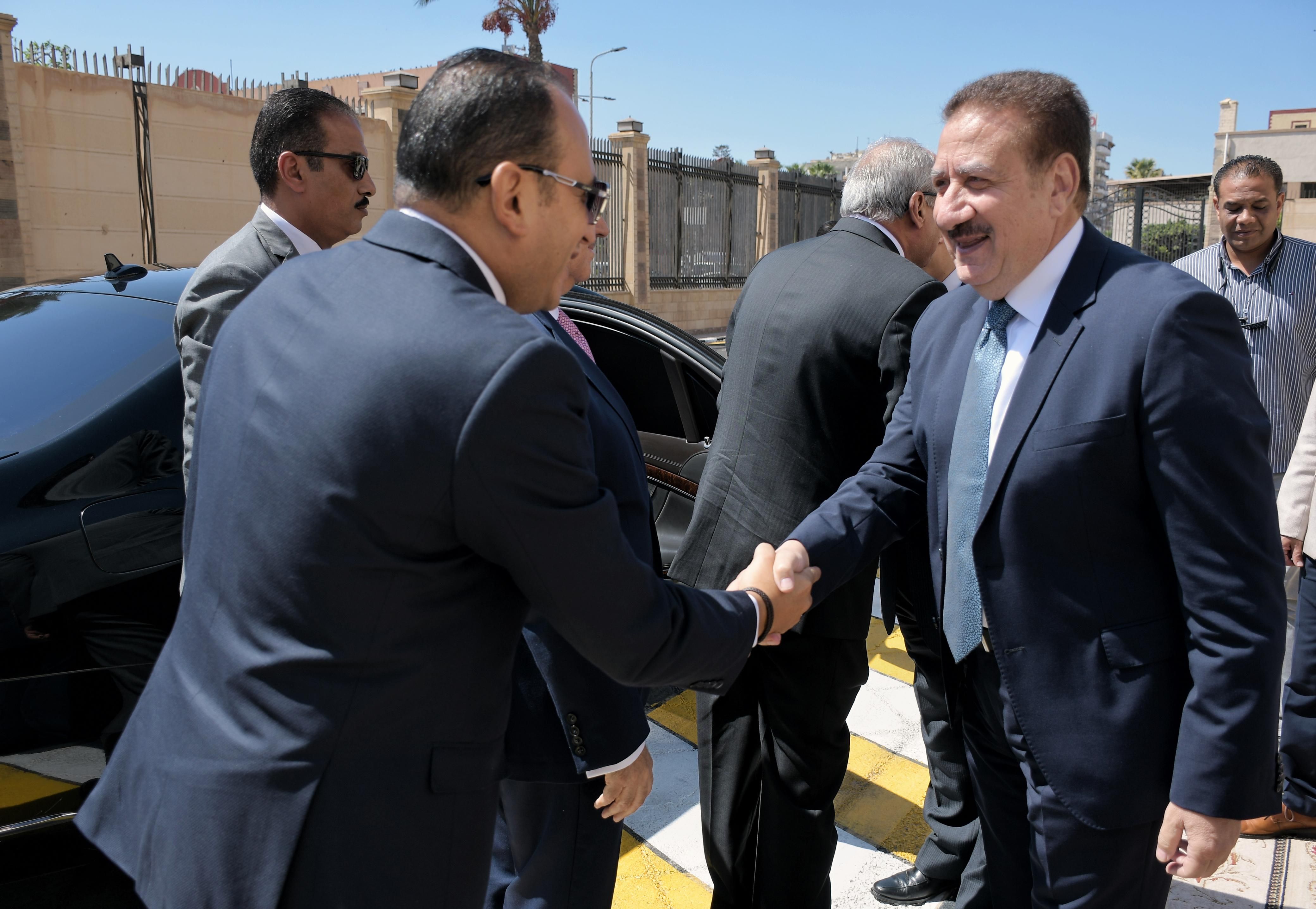 محافظ بورسعيد يستقبل رئيس مجلس الدولة