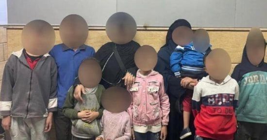 استغلوا 12 طفلاً ببيع السلع والتسول.. ضبط 10 متهمين بالجيزة