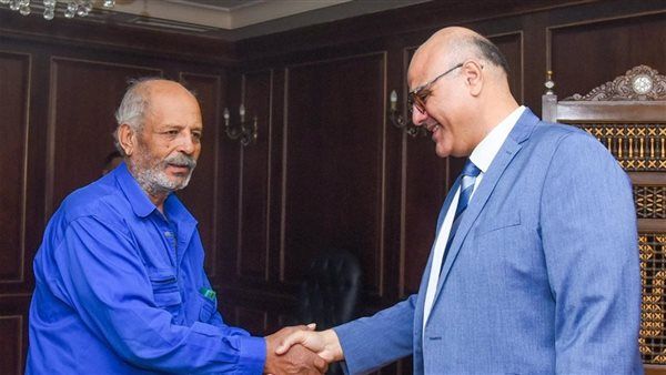 محافظة الإسكندرية: تسلم 6 رحلات عمرة لوالدي شهداء الواجب والأمهات المكافحات