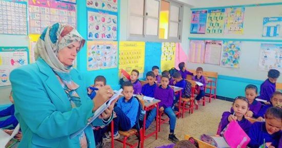مدير تعليم القناطر تتابع مدرستين بأجهور الصغرى وتحيل المقصرين للتحقيق.. صور