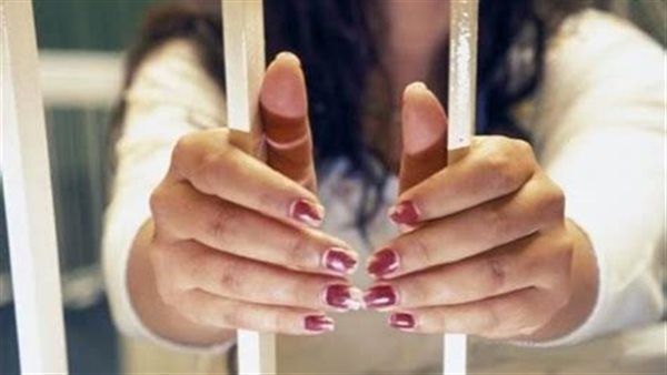 خلاف على مكان العمل ينتهي بحبس عاملة 6 أشهر بتهمة التعدي على زميلتها بالمرج