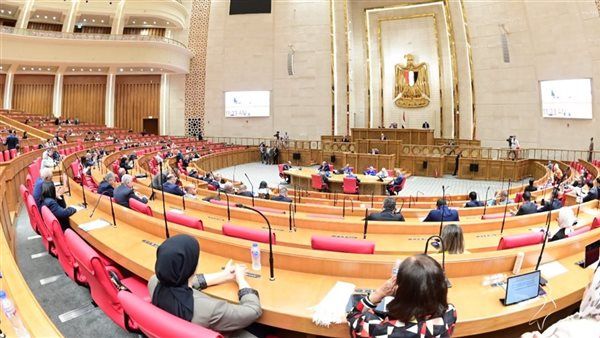 مدبولي يشارك في جلسة النواب الطارئة وتوقعات بمناقشة تأجيل تطبيق الإجراءات الجنائية