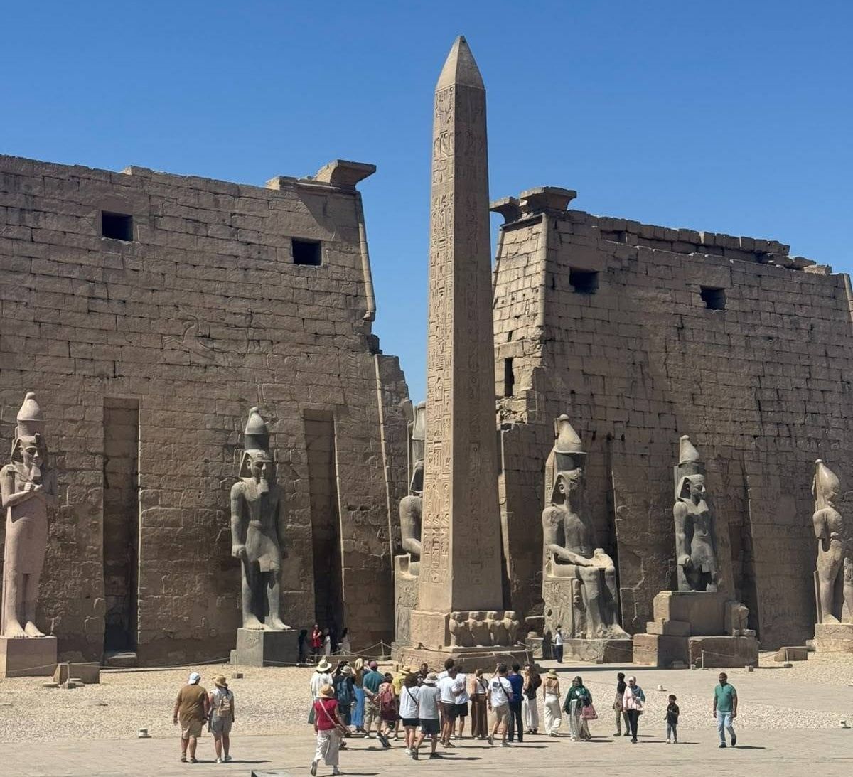 زيارات سياحية مميزة فى قلب معبد الأقصر زيارات سياحية مميزة فى قلب معبد الأقصر