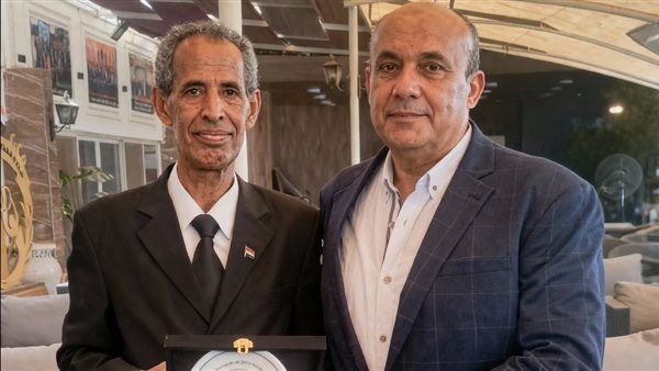 النقابة العامة للمهن الرياضية تكرم مصطفى فكري في احتفالية «رواد شباب ما بعد الستين»
