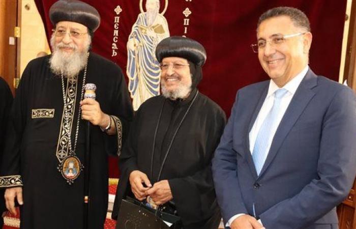 محافظ القليوبية يستقبل البابا تواضروس الثاني بالعبور