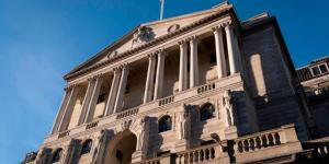 بنك
      إنجلترا
      يبقي
      على
      أسعار
      الفائدة
      دون
      تغيير
      للمرة
      السادسة