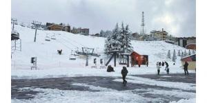 العد التنازلي لعام 2025.. بدأ بانتخاب رئيس تصدى للسلاح وزيارتا ماكرون والبابا الأبرز