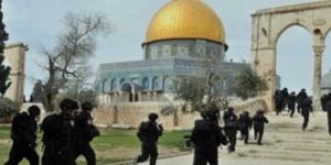 270 مستوطنا إسرائيليا يقتحمون باحات المسجد الأقصى بحماية قوات الاحتلال