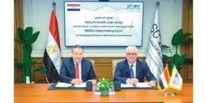 باستثمارات 175 مليون دولار.. رئيس اقتصادية قناة السويس يوقع مشروعاً جديداً لمجموعة تركية لإقامة مصنع للكرتون بالقنطرة