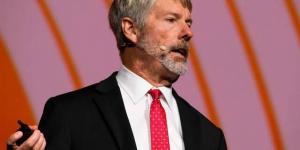 "ستراتيجي" تسجل خسارة غير محققة بـ14.5 مليار دولار بسبب بيتكوين