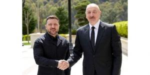 الرئيس الأوكراني يقترح عقد مفاوضات مع روسيا في أذربيجان في المستقبل القريب