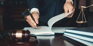 النيابة تستمع لأقوال زوج سيدة ألقت بنفسها من أعلى عقار بالسلام