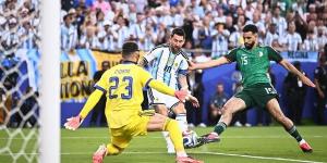 بعد هدفه الصاروخي في الجزائر، رقم قياسي جديد لـ ميسي في كأس العالم (فيديو)