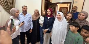الثالثة على الشهادة الإعدادية بالدقهلية: دعم أسرتي سر تفوقي، وفرحة كبيرة بعد تهنئة المحافظ