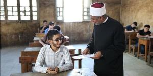 اليوم، امتحان مادة “الفقه” لطلاب القسم العلمي بالثانوية الأزهرية