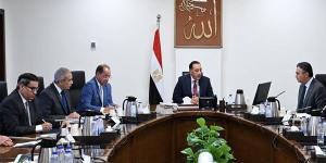 مدبولي يوجه بتعريف المواطنين بالمنظومة الجديدة.. ماذا سيتغير في الدعم؟