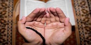 "اللهم إني أتمنى سجدة على أرض مكة "، دعاء الذهاب للعمرة بعد صلاة الفجر