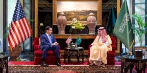 وزير الخارجية السعودي يلتقي نظيره الأمريكي في واشنطن