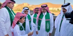 مدير تعليم الطائف يشارك طلاب مجمع وادي محرم الاحتفاء باليوم الوطني السعودي
