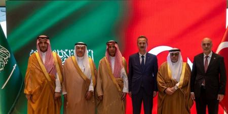 الشركة السعودية للصناعات العسكرية (SAMI) تعزز توطين صناعة الأنظمة الأرضية عبر اتفاقيات تعاون بالمملكة