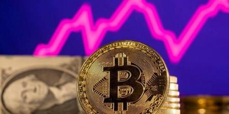 بتكوين
      وإيثريوم
      قرب
      أعلى
      مستوياتهما
      التاريخية