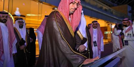 محافظ جدة يفتتح الملتقى المهني الـ13 لجامعة الملك عبدالعزيز