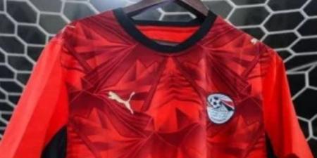 قميص تاريخى لمنتخب مصر فى المونديال.. مفتاح الحياة ونقوش فرعونية