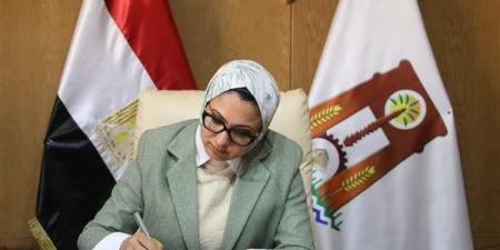 تتراوح ما بين 100 لـ500 جنيه للمتر، محافظ الوادي الجديد تعتمد التسعير الجديد لتقنين الأراضي