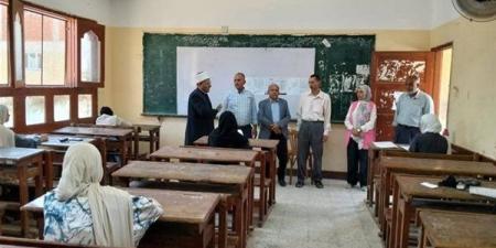 طلاب الثانوية الأزهرية بالإسماعيلية يؤدون اليوم امتحان الفقه