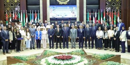 النقل الدولي بالأكاديمية العربية تنظم فعاليات نهائي مسابقة أفضل مشروع تخرج